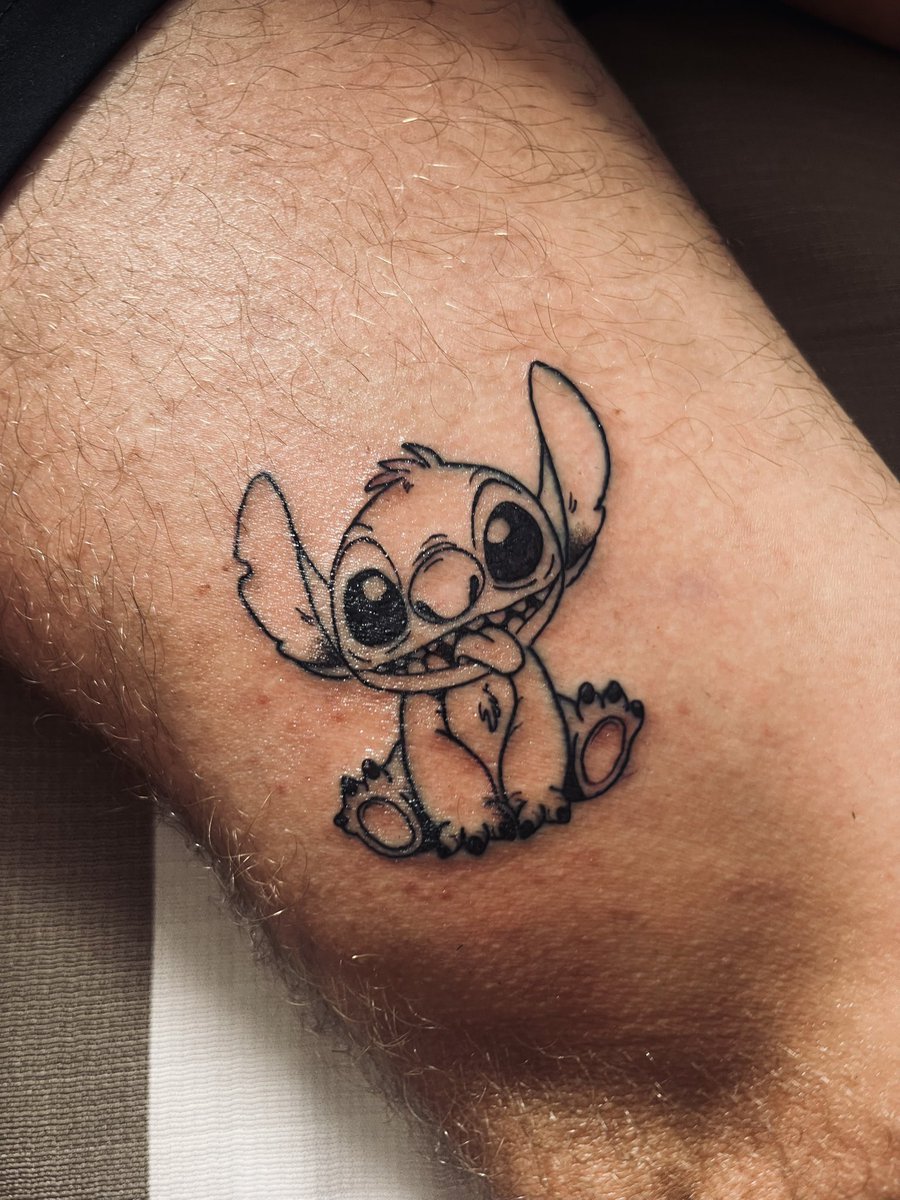 The coolest mfer you’ve ever seen🌺