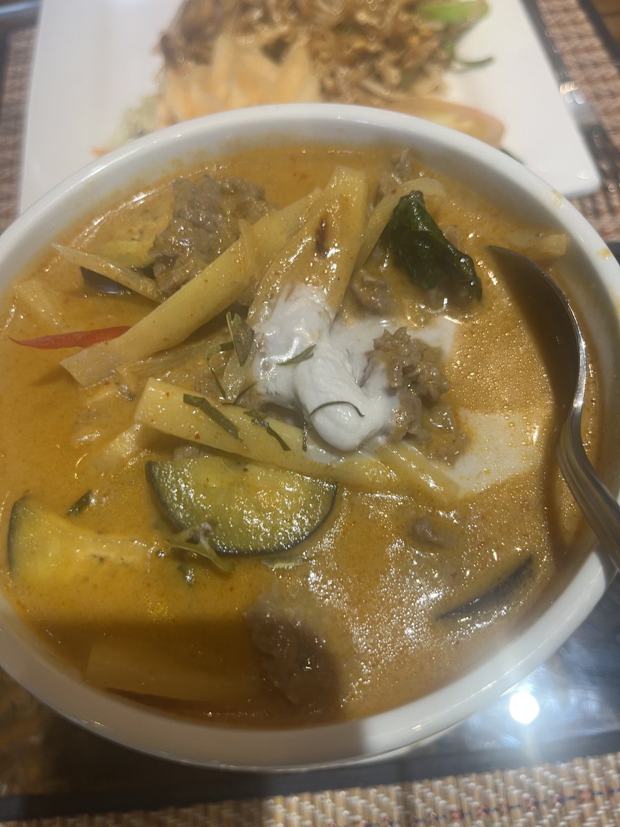 BOOSH_Dawson's tweet image. AWESOME &amp;amp; WELL NEEDED 🤪

BOOSH 🥡🥢😋
#Banbury #ThaiFood