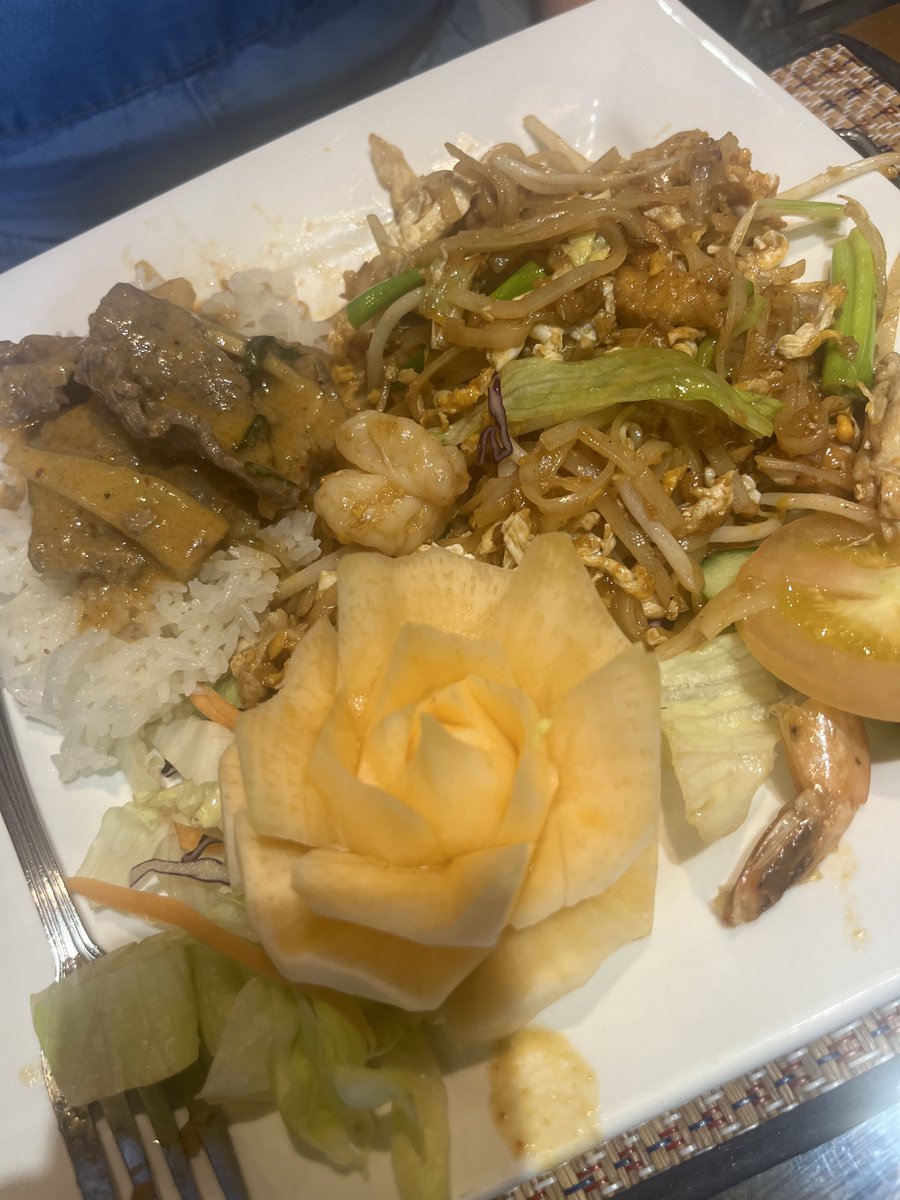 BOOSH_Dawson's tweet image. AWESOME &amp;amp; WELL NEEDED 🤪

BOOSH 🥡🥢😋
#Banbury #ThaiFood