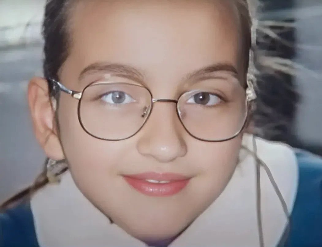 Ortaya çıkan yeni tanıklar, 25 senedir süregelen çelişkiler… 

Çağla Tuğaltay cinayeti yeni bilgiler ışığında ivedilikle çözüme kavuşturulmalıdır.

#okuldangelince