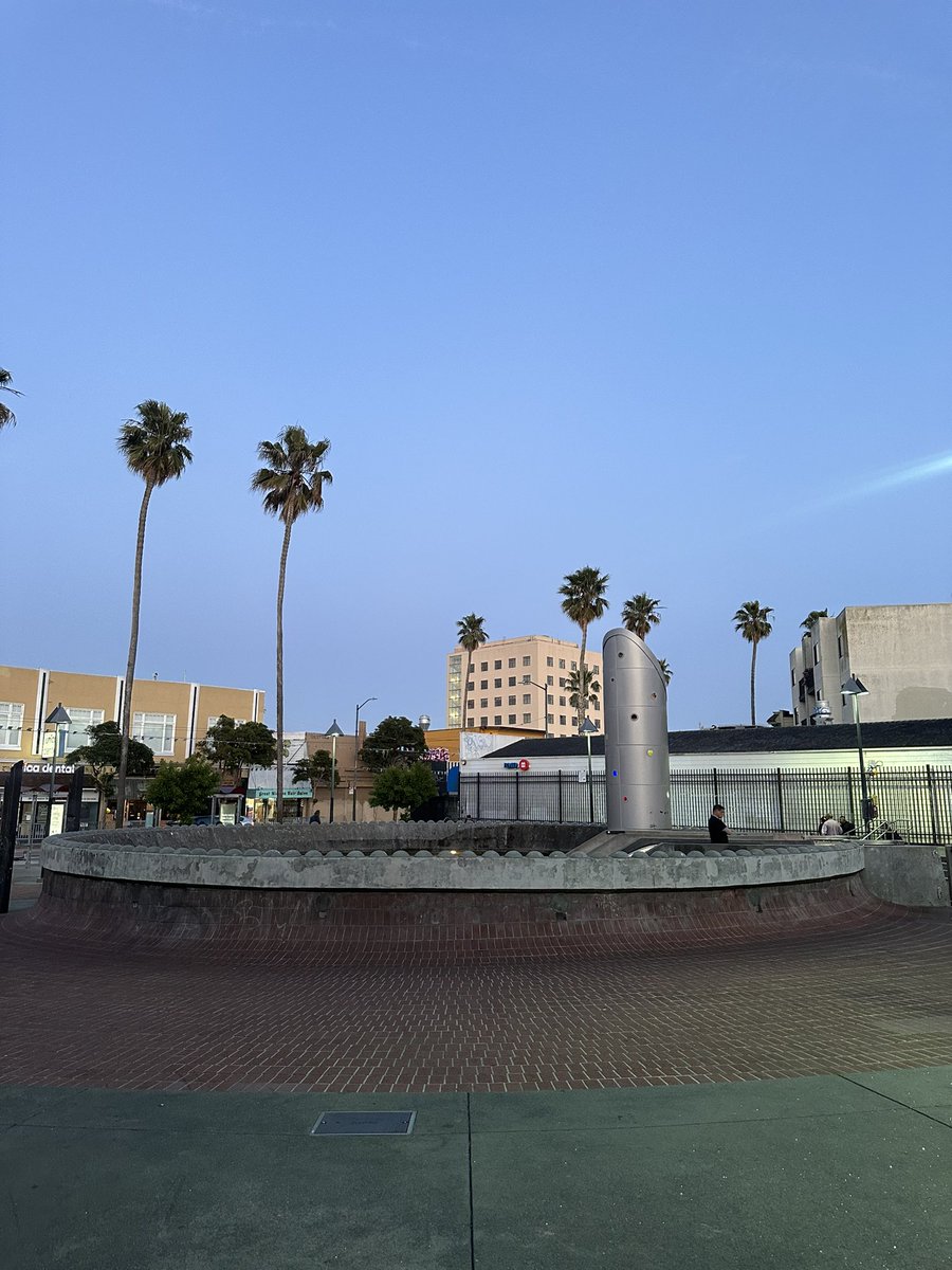 Andrew Noyes (@anoyes) on Twitter photo We’ve lived in #SanFrancisco for a dozen years and have never seen 24th Street BART plaza this clean. Thank you <a href="/DanielLurie/">Daniel Lurie 丹尼爾·羅偉</a> 🤩 We’ve lived in #SanFrancisco for a dozen years and have never seen 24th Street BART plaza this clean. Thank you <a href="/DanielLurie/">Daniel Lurie 丹尼爾·羅偉</a> 🤩