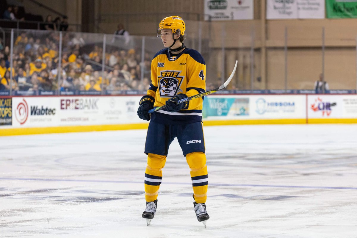 PoutineAndPucks's tweet image. #2, #SJSharks pick : Matthew Schaefer
6&apos;2 183 LD 
Good dman that isn&apos;t afraid to help the offense. The Sharks already have a lot of young top NHL forwards. They could add Schaefer to their dman depth chart along with Sam Dickinson.

#NHL #NHLDraft #SanJoseSharks #Hockey