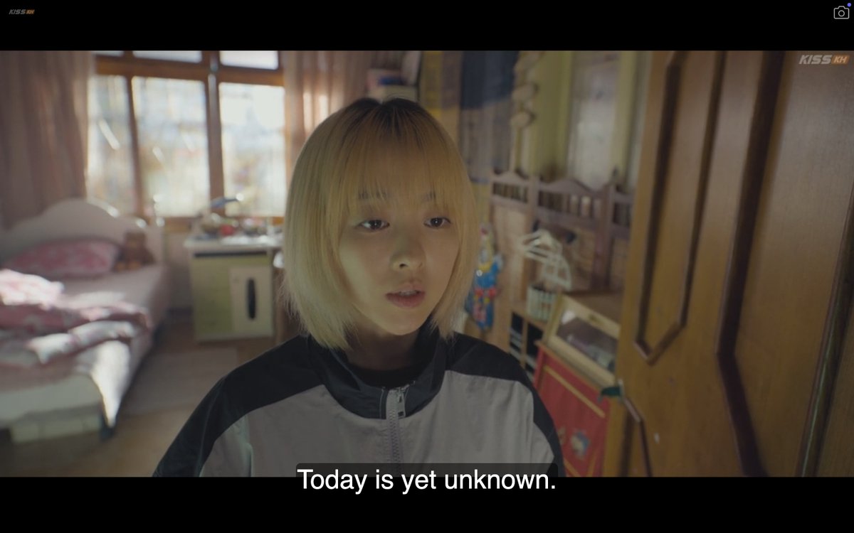swordofnaksu's tweet image. miji's daily mantra is an echo of her grandma's comfort from the time she was so depressed &amp;amp; anxious she hid herself from the world and pretended not to exist. had no idea she repeated it as a reminder to not slip back into that headspace

#ourunwrittenseoul #ourunwrittenseoulep4