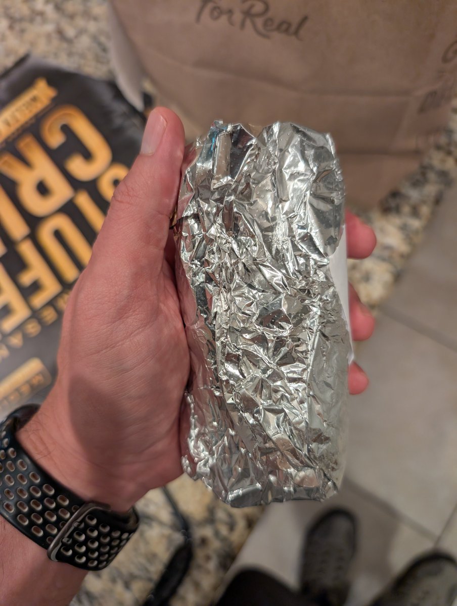 ericlaw's tweet image. Chipotle now sells half burritos?