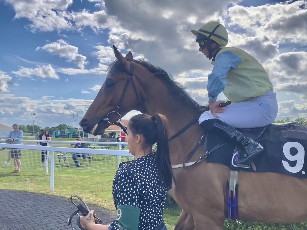 John Berry (@johnwathenberry) on Twitter photo An enjoyable Sunday afternoon <a href="/ChelmsfordCRC/">Chelmsford City Racecourse</a>. A good crowd enjoying some good racing in lovely weather. Things didnāt work out for #Merrijig on his first run of the year but heās in good heart and we have the summer & autumn ahead of us. An enjoyable Sunday afternoon <a href="/ChelmsfordCRC/">Chelmsford City Racecourse</a>. A good crowd enjoying some good racing in lovely weather. Things didnāt work out for #Merrijig on his first run of the year but heās in good heart and we have the summer & autumn ahead of us.