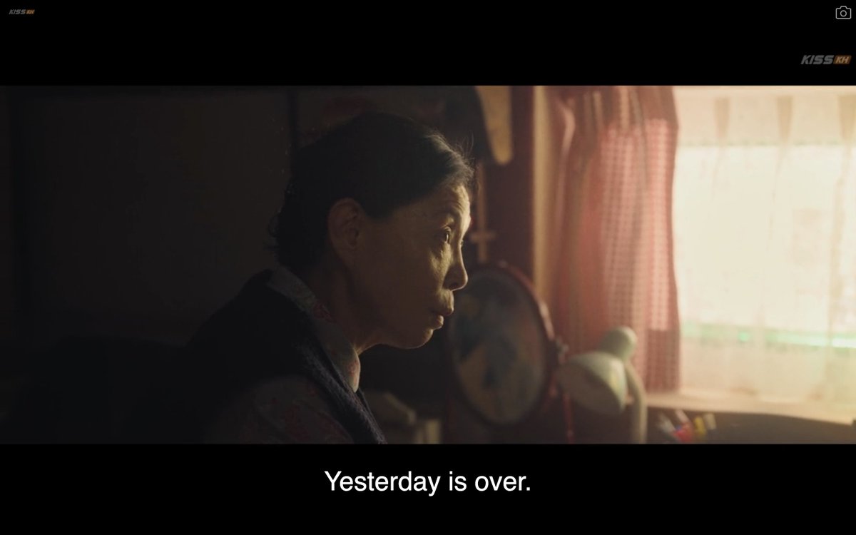 swordofnaksu's tweet image. miji's daily mantra is an echo of her grandma's comfort from the time she was so depressed &amp;amp; anxious she hid herself from the world and pretended not to exist. had no idea she repeated it as a reminder to not slip back into that headspace

#ourunwrittenseoul #ourunwrittenseoulep4