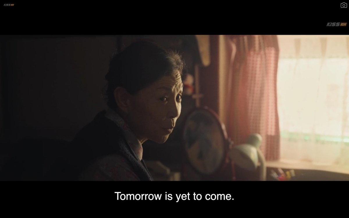 swordofnaksu's tweet image. miji's daily mantra is an echo of her grandma's comfort from the time she was so depressed &amp;amp; anxious she hid herself from the world and pretended not to exist. had no idea she repeated it as a reminder to not slip back into that headspace

#ourunwrittenseoul #ourunwrittenseoulep4