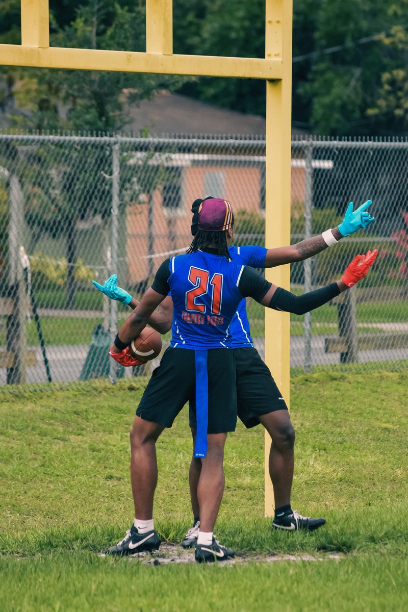 Humble and Hungry🐝🏈🍽️

#HumbleandHungry #TowWay #TheTow #AirTow #HomeofChampions #Bartow #BartowFootball