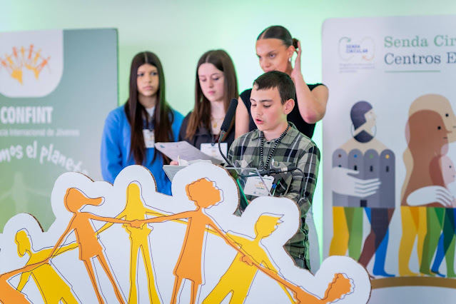 iesvalledealler's tweet photo. Jóvenes del #IESVALLEDEALLER alzan la voz por el planeta en la III #Confint Regional 2025 coordinada por @cogersaasturias 

https://t.co/r0mAkN4bKG https://t.co/b15bG8pv9K