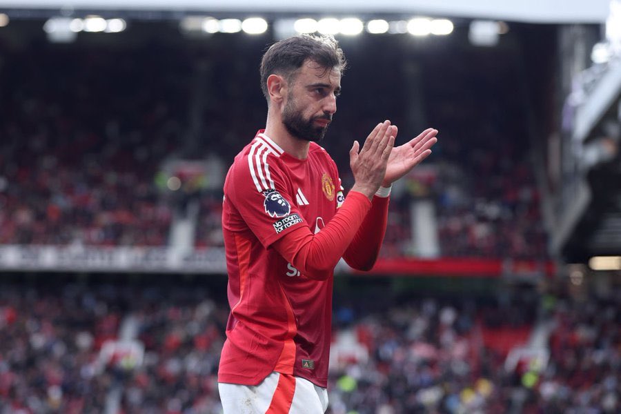 🚨 Al-Hilal now believes an agreement with Bruno Fernandes is CLOSE after productive meetings. Bruno is considering the move with his family, weighing factors beyond just football. Hilal wants a final answer by Friday. [<a href="/JacobsBen/">Ben Jacobs</a>] #MUFC