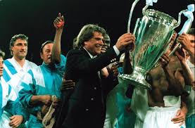planetom13's tweet photo. Le 1er a lancé Aulas, poussé pour un grand PSG avec Canal et fait gagner la France en posant les fondations pour 98. 

Le 2e aura tué la L1 et le football français, écrasé et humilié ses opposants, se rendant important grâce à l'argent illimité de son Emir.

À chacun ses idoles. https://t.co/fRlgo5HrRm