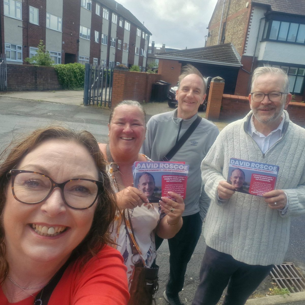 MolyneuxLabour (@molyneuxlabour) on Twitter photo 👏Fantastic comments and support for our Labour candidate Dave Roscoe today in Blundellsands <a href="/Peter_Dowd/">Peter Dowd MP</a> <a href="/Sefton_Labour/">Sefton Labour Group</a> 👏Fantastic comments and support for our Labour candidate Dave Roscoe today in Blundellsands <a href="/Peter_Dowd/">Peter Dowd MP</a> <a href="/Sefton_Labour/">Sefton Labour Group</a>