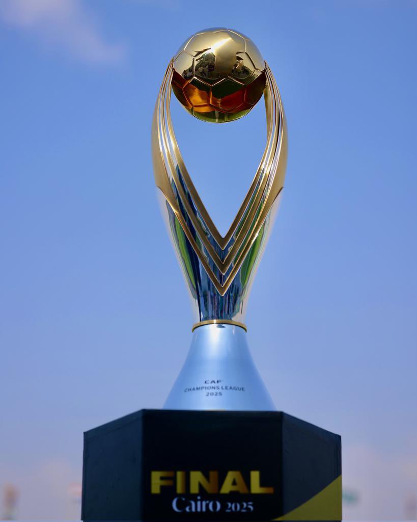 في ال ٢٠١٨ كتبت بأن بيراميدز ولد كبيراً
وسيكتب تاريخاً استثنائياً .. سخروا مني 
اليوم تأكدت النبوءه 
هاهو يصبح بطلاً لدوري أبطال أفريقيا في نسخه عظيمة قدموا فيها مباريات كبيرة
مستحقة لإدارته ولاعبيه
مبروك لبيراميدز .. مبروك لمصر ♥️🔥