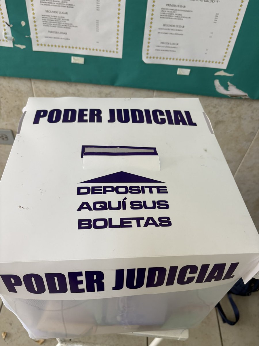 DavidMoralesMuo's tweet photo. Hoy es la fiesta de la democracia judicial, por primera vez en la época moderna de la historia de México elegimos jueces, magistrados y ministros de la corte.
.
.
.
.
.
.
#EleccionJudicial #VotoRazonado #poderjudicialdelafederacion https://t.co/JdLopT4Lih