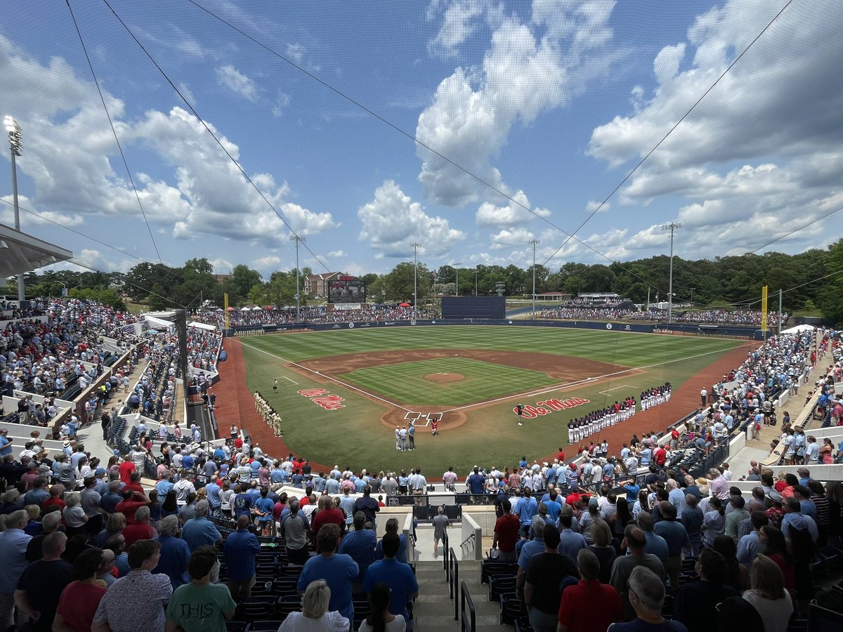 wileyballard_'s tweet image. Elimination Game for @GTBaseball &amp;amp; @OleMissBSB