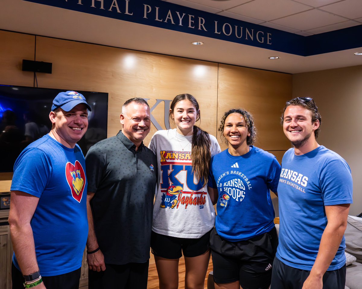 Welcome home, <a href="/lilly_meister16/">Lilly Meister</a> 🫶

#RockChalk