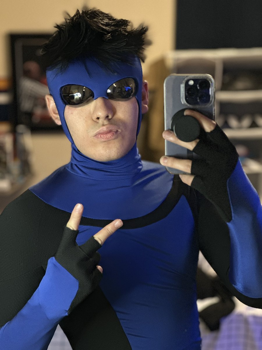 iamcashicious's tweet photo. Invinciboy has returned
-
#liveactionINVINCIBLE https://t.co/v09RrBilqK