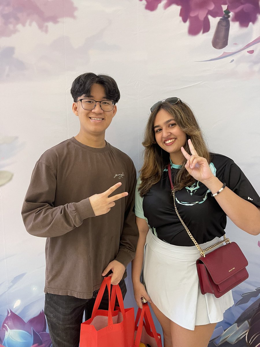 UNIVERSITY Esports NA | ExitLag (@uniesportsna) on Twitter photo Look who's having a blast at the Grand Finals <a href="/NCState/">NC State University</a>! 🥳
Huge congrats to our giveaway winner, <a href="/Crystal_Tora/">Tora♡</a>. This experience wouldn't have been possible without the support of <a href="/Delta/">Delta</a>, who flew them here, and <a href="/visitRaleigh/">visitRaleigh</a>, who's making sure they have the best time in the Look who's having a blast at the Grand Finals <a href="/NCState/">NC State University</a>! 🥳
Huge congrats to our giveaway winner, <a href="/Crystal_Tora/">Tora♡</a>. This experience wouldn't have been possible without the support of <a href="/Delta/">Delta</a>, who flew them here, and <a href="/visitRaleigh/">visitRaleigh</a>, who's making sure they have the best time in the