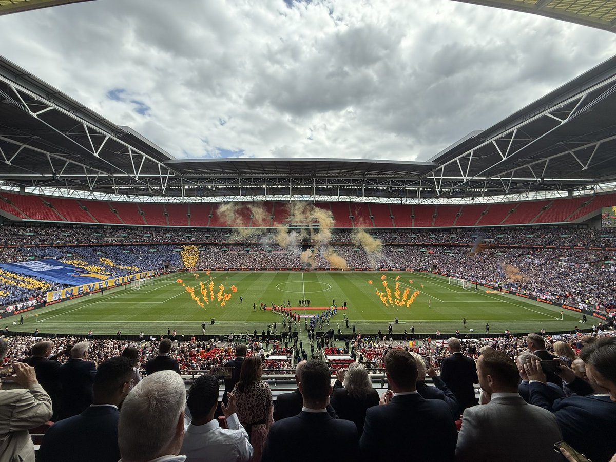 James Earl tweet media