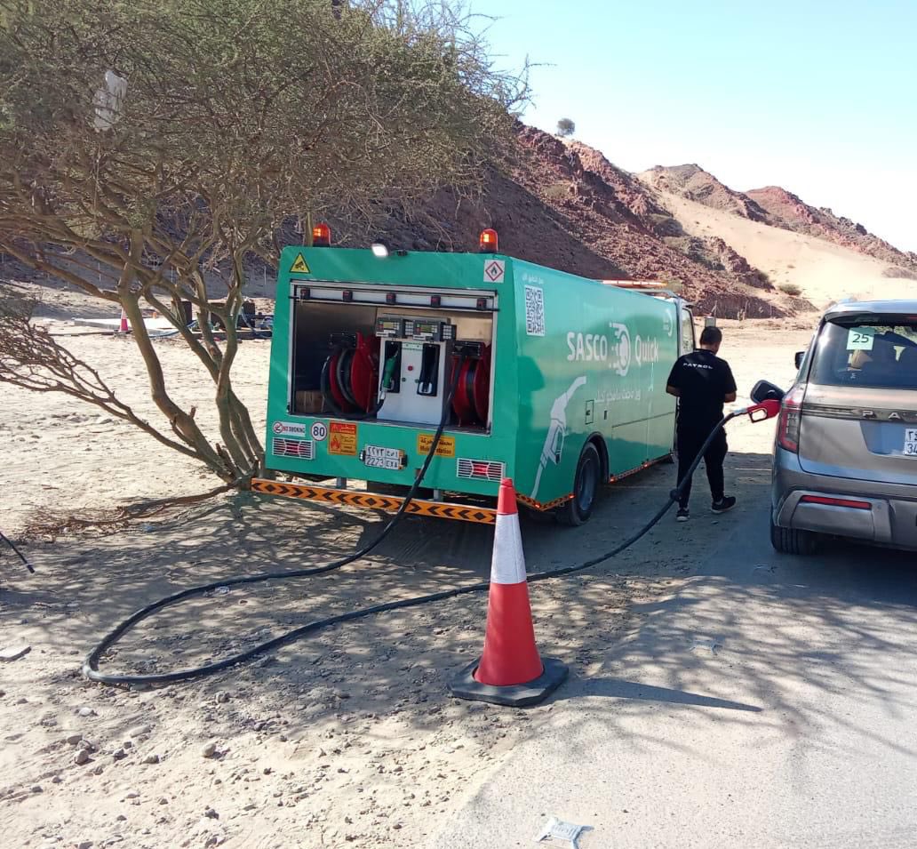 تعاون جميل بين هيئة الطرق وساسكو

محطات متحركة على طريق الهجرة للحجاج، فيها تعبئة وقود وتوفير وجبات والخدمة متاحة عبر الاتصال على 938 <a href="/RGAsaudi/">الهيئة العامة للطرق</a>