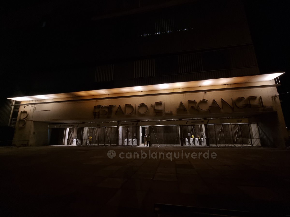 Se acabó la 24/25. El #CórdobaCF consiguió su objetivo de seguir en fútbol profesional y pensar en nuevos escalones en próximos cursos. Toca descansar y cargar pilas. Buenas noches, cordobesistas

#futmasc #LaLigaHypermotion #SegundaDivisión