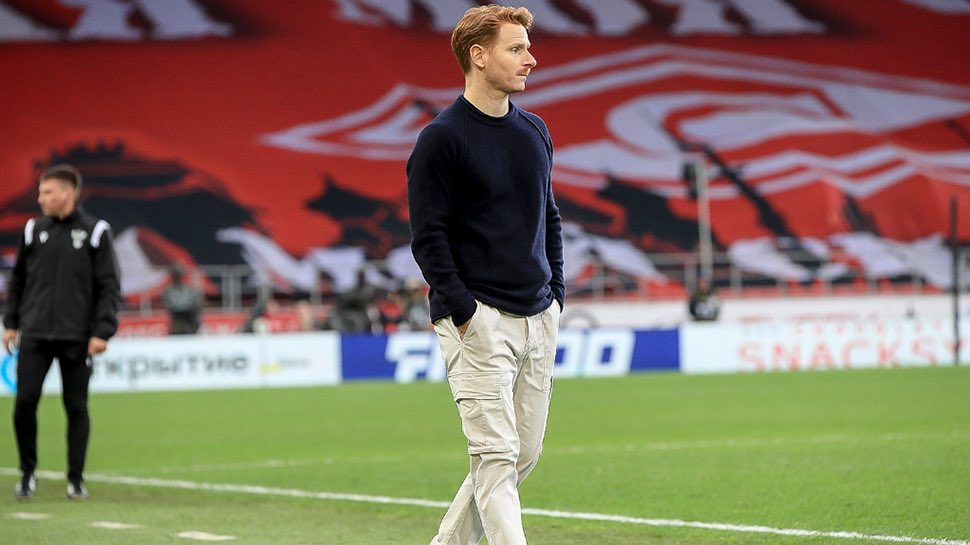 A Primera se sube en casa (el Granada, al menos, siempre), y:

✅ Pacheta: 3/3 (100%)
✅ Escribá: 32/48 (67%)
❌ ABASCAL: 2/12 (16%)

El gran lastre de esta temporada del Granada, sin duda.