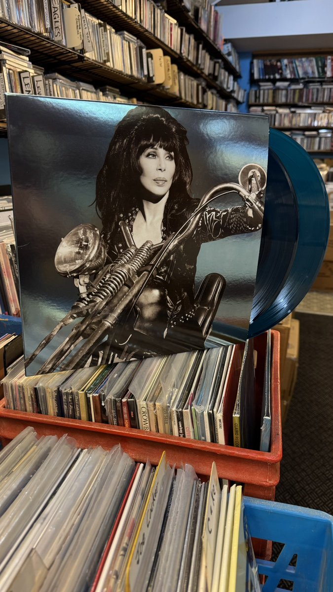 neurotica3's tweet photo. Rare blue Cher.
⚡️
#cher #disco
#torontorecordstores #torontovinyl #vinylto #vinyl #lp #torontolife #neuroticarecords #records #vinylobsession #vinylcollector #vinyladdict #shoplocal #recordshop #vinyllovers @cher https://t.co/NOgwktuvm6