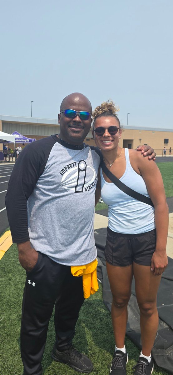 I'm hanging with one of my favs <a href="/CycloneWBB/">Cyclone Basketball</a> star Ms. <a href="/a_jackson2205/">Arianna Jackson</a> at the <a href="/JohnstonRunning/">JohnstonRunningClub</a> Club AAU Summer Track Meet. Said she's picking up the rest of the team in Ames and the next stop is Phoenix 2026! PS: I am her Fav BBall Official! #NCAAFinal4 #StripeCrew