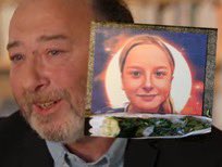 J914:Tous les jours je posterai la photo de #lola12ans pour honorer sa mémoire C’est le visage 2 tous les martyrs français tués par la barbarie 2 l’immigration illégale Pour que personne ne l’oublie jamais!Pour se souvenir de nos renoncements répétés,de la lâcheté des politiciens
