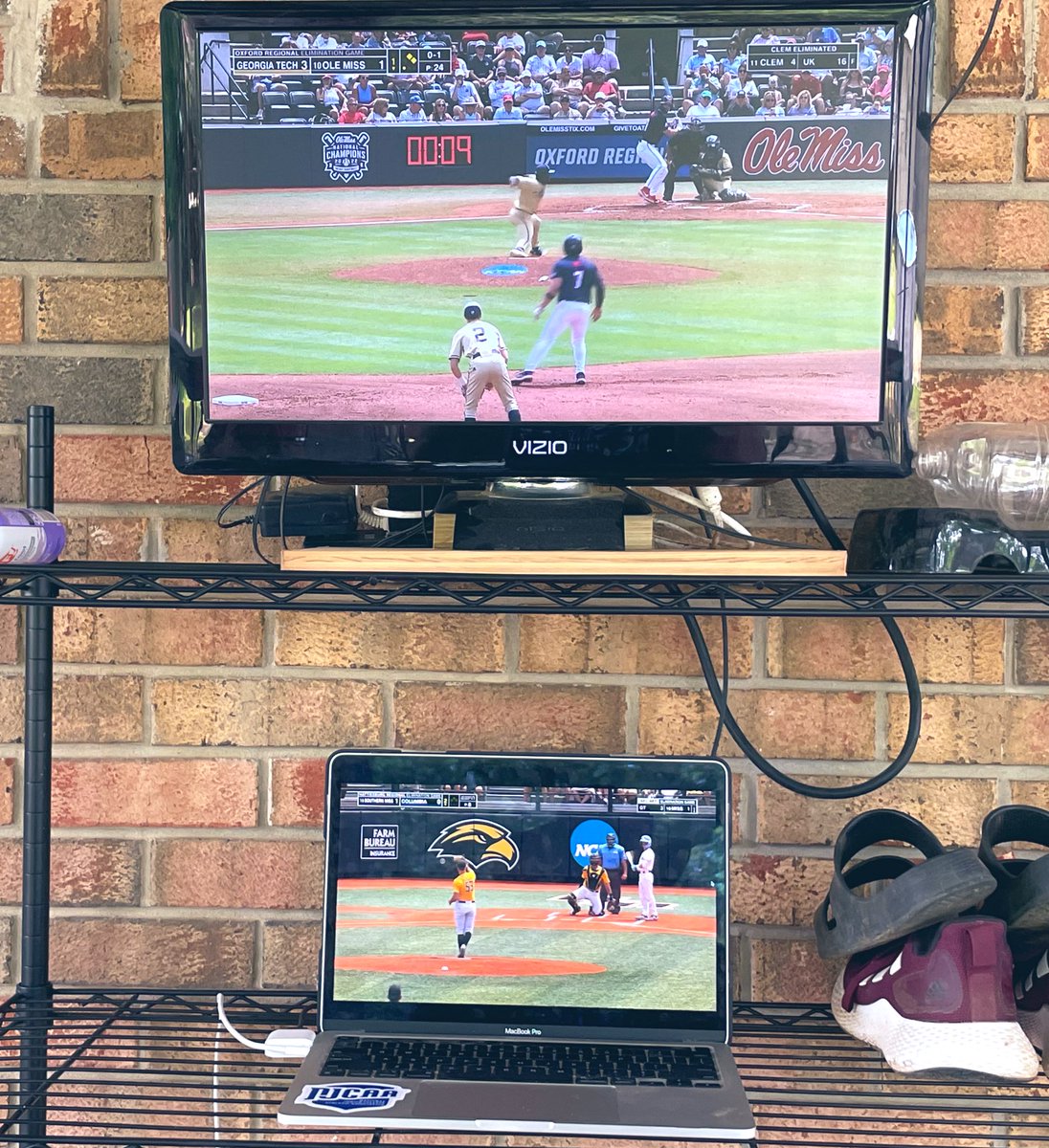It’s playoff baseball season!