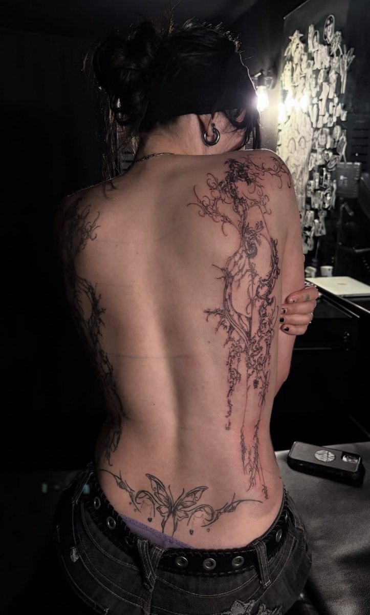 Nightcore🕸🕷 tweet media