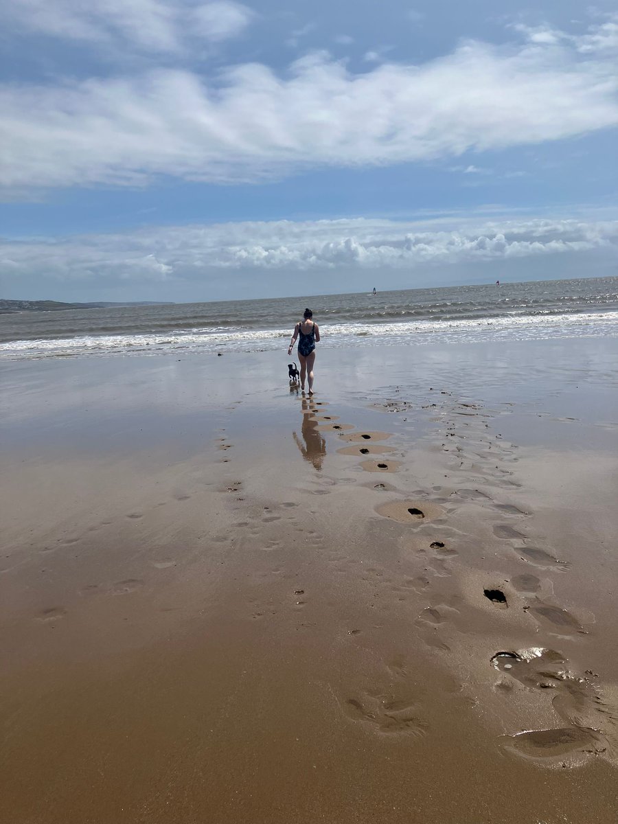 Into the water we go, well one of us did. The sausage dog bottled it 🤭