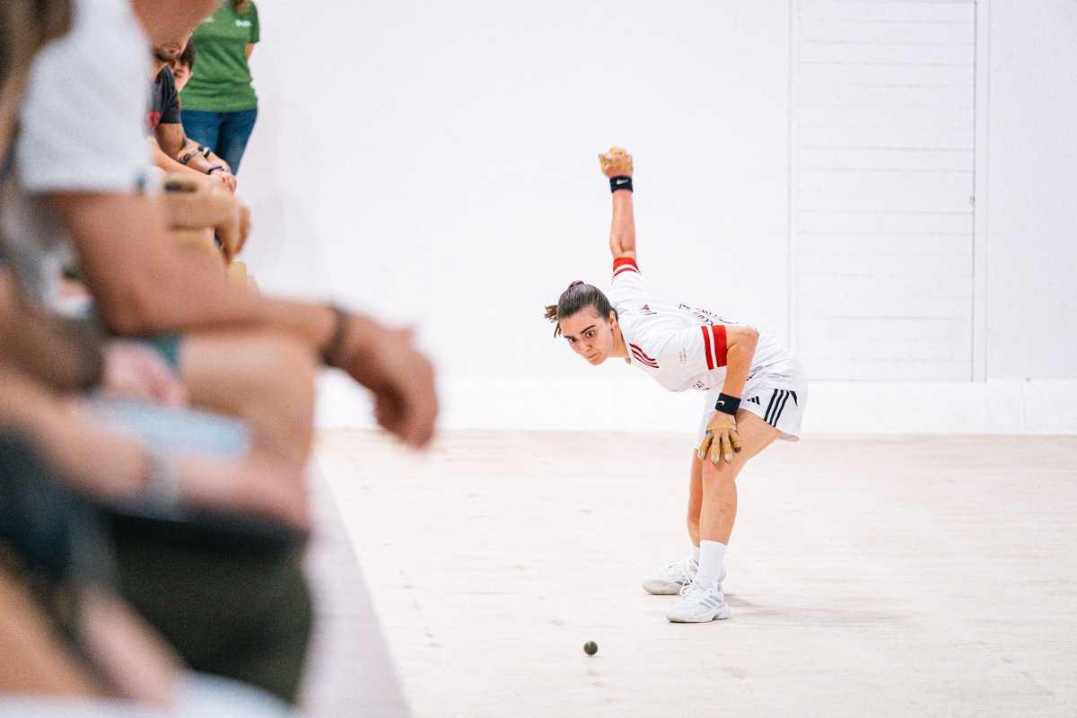 𝐈𝐧𝐝𝐢𝐯𝐢𝐝𝐮𝐚𝐥 | Tinquet Rafelbunyol (SEMIFINALS):

🔴 Victoria 2️⃣5️⃣
🔵 Mar 0️⃣

🔴 Ana 2️⃣5️⃣
🔵 Irene 2️⃣0️⃣

📰 Victoria i Ana reeditaran la final de l’individual.