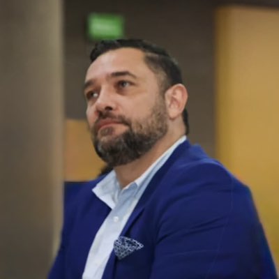 MAURICIOHOYOS's tweet photo. #NuevaFotoDePerfil https://t.co/CIkLyds6Ec