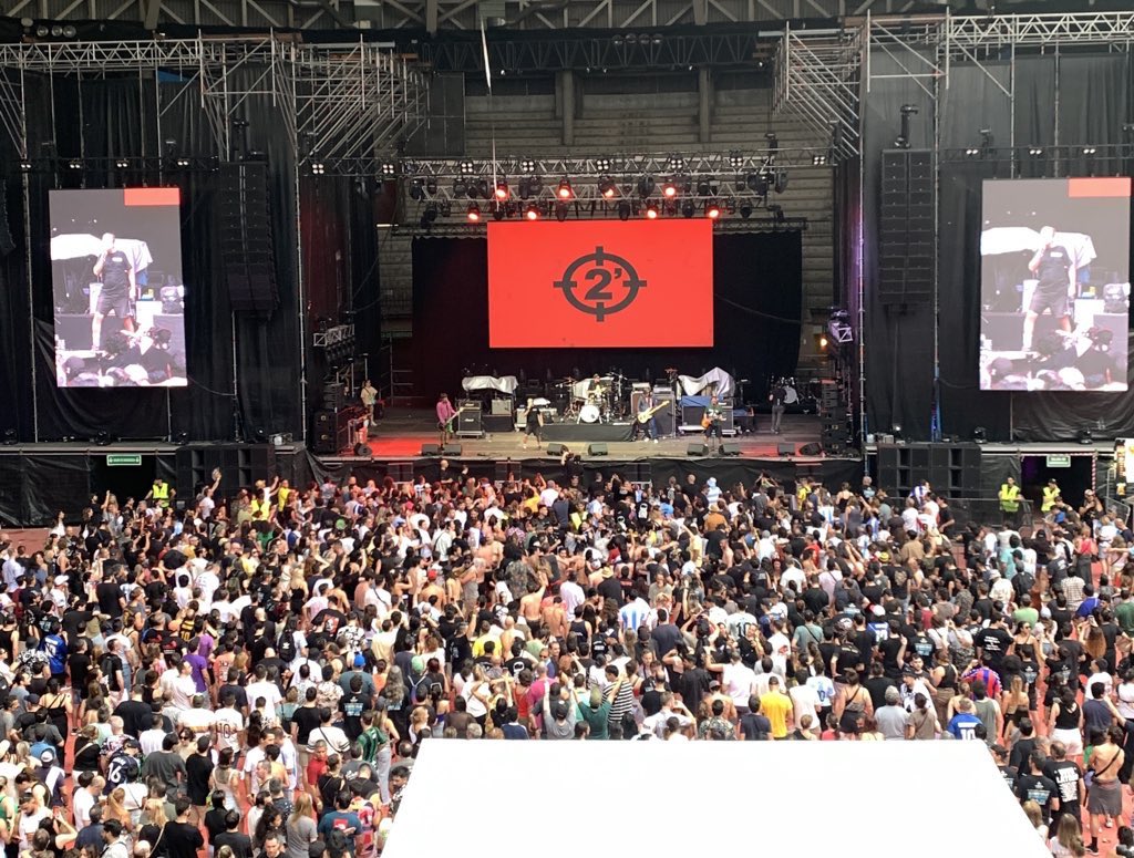 Lejos, estoy ! #2minutos #MoscaCrack