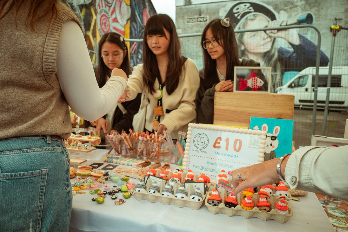ZenoWatson's tweet image. Some photos from the Hong Kong Market at the Barras, Glasgow. More here: zenowatson.com/2025/06/01/hon… #HongKong #Glasgow #Barras