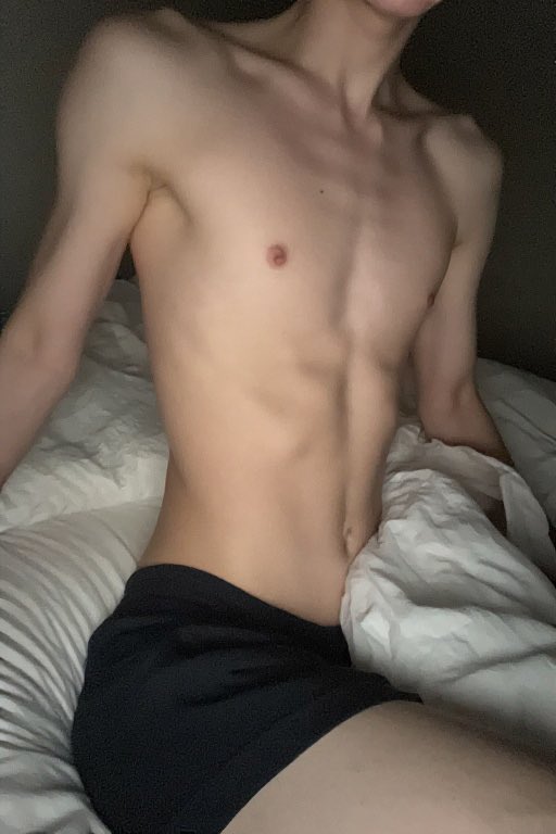 Tiny & Sweet 🧁 tweet media