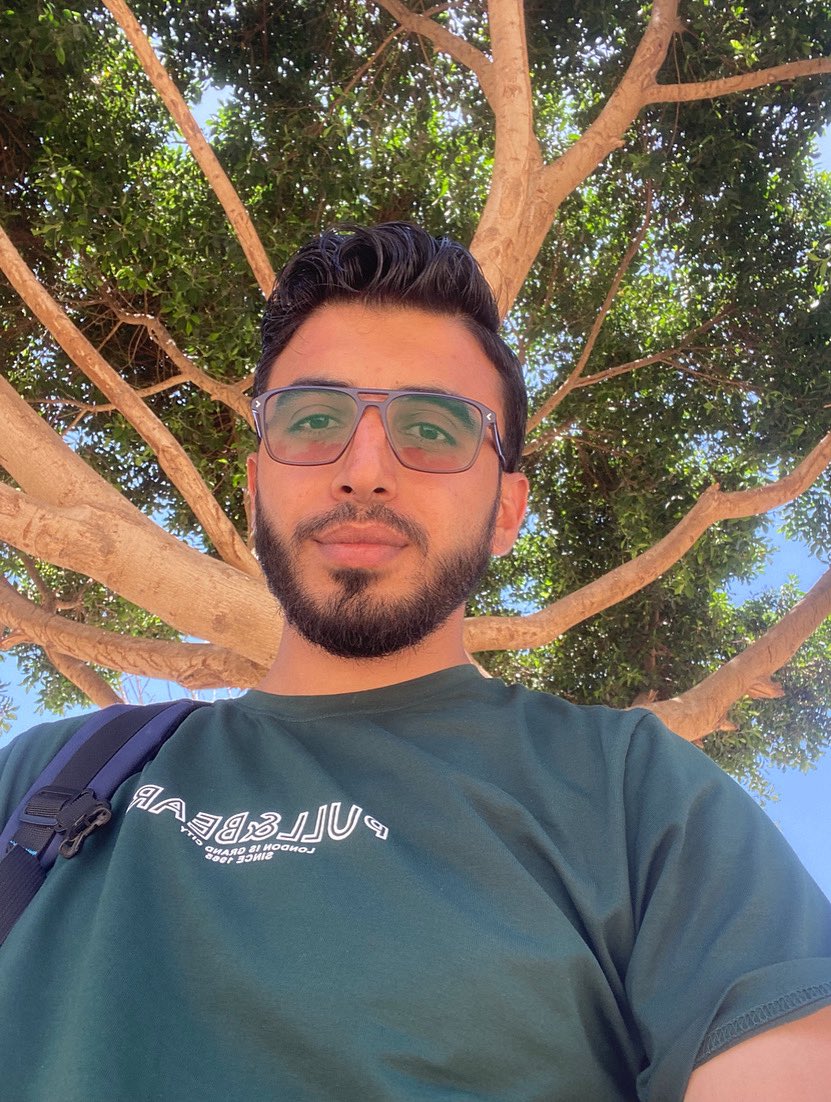 Mohamed Hassan..๐ต๐ธ (@mo_hassan0) on Twitter photo ุฃูุง ุฃูุชู
ู ูุชูู ุงููุฆุฉ ู
ู ุงููุงุณ ุงูุชู ุชุณูุฑ ุจุญุงู ุณุจูููุงุ ู
ูุบู
ุณุฉ ุจุญูุงุชูุง ูุฃููุงุฑูุง ูุนุงูู
ูุง ูููุชูุง ุงูุถูู ุงูุฐู ุจุงููุงุฏ ูููู ูุฃู ุชุนูุด ุฃุญูุงู
ูุง.
ุงููุฆุฉ ุงูุชู ูุงุชูุชู
 ุจู ูุซูุฑุงู ูุฅู ูู
 ูุทุงูู ุฎูุฑูุงุ ุฃุนุฏู ุฃู ูุง ูุทุงูู ุดุฑููุง ุฃุจุฏุงูุ ูุฐูู ุฃุชุนุฌุจ ุจุดุฏุฉ ู
ู
ู ููุดุบู ุจู ูุจุชูุณูุฑ ุญูุงุชู ุงูุชู ูุง ุชุฎุตู ููุง ุชู
ุณู..๐ค ุฃูุง ุฃูุชู
ู ูุชูู ุงููุฆุฉ ู
ู ุงููุงุณ ุงูุชู ุชุณูุฑ ุจุญุงู ุณุจูููุงุ ู
ูุบู
ุณุฉ ุจุญูุงุชูุง ูุฃููุงุฑูุง ูุนุงูู
ูุง ูููุชูุง ุงูุถูู ุงูุฐู ุจุงููุงุฏ ูููู ูุฃู ุชุนูุด ุฃุญูุงู
ูุง.
ุงููุฆุฉ ุงูุชู ูุงุชูุชู
 ุจู ูุซูุฑุงู ูุฅู ูู
 ูุทุงูู ุฎูุฑูุงุ ุฃุนุฏู ุฃู ูุง ูุทุงูู ุดุฑููุง ุฃุจุฏุงูุ ูุฐูู ุฃุชุนุฌุจ ุจุดุฏุฉ ู
ู
ู ููุดุบู ุจู ูุจุชูุณูุฑ ุญูุงุชู ุงูุชู ูุง ุชุฎุตู ููุง ุชู
ุณู..๐ค