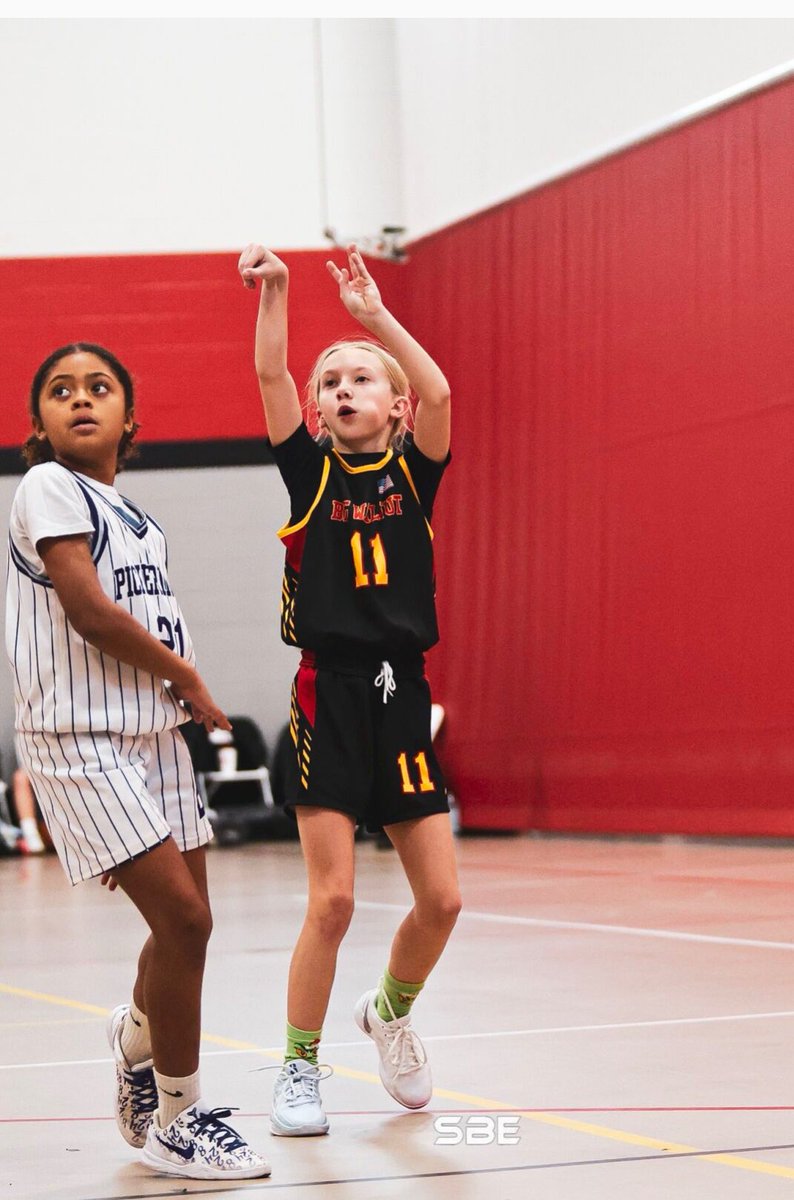 Game day focus. Decisive CG 2032 Bryn Setmire from Sunbury, Ohio, joins Big Walnut Middle School, starting this fall. Play after play, she brings energy, heart, and determination. Her offensive and defensive superiority sets her apart from the competition. MiddleSchoolElite.com