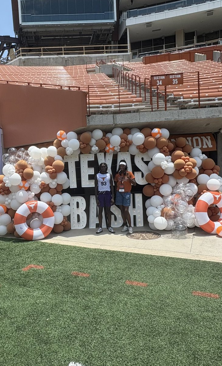 Aniyah Baker (@aniyahbaker27) on Twitter photo 
