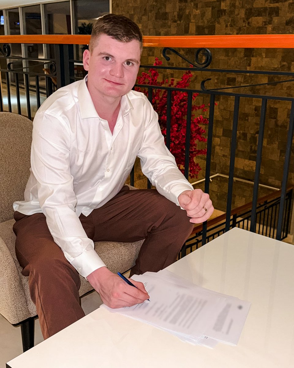 x - LA Kings (@lakings) on Twitter photo We've signed D Kirill Kirsanov to a two-year entry-level contract through the 2026-27 season!
More Info 📲 bit.ly/4kQVdOp
<a href="/Enterprise/">Enterprise</a> | #GoKingsGo We've signed D Kirill Kirsanov to a two-year entry-level contract through the 2026-27 season!
More Info 📲 bit.ly/4kQVdOp
<a href="/Enterprise/">Enterprise</a> | #GoKingsGo