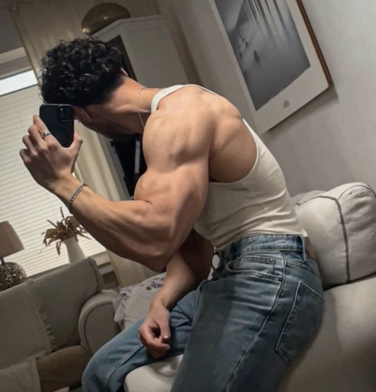 EricRob77797237's tweet photo. aesthetics https://t.co/smEoaUO1zQ