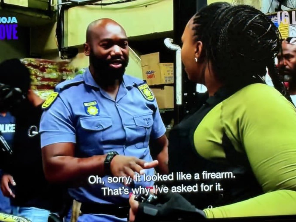 Hit like if you agree he must be fired <a href="/SAPoliceService/">SA Police Service 🇿🇦</a> #XDeport
