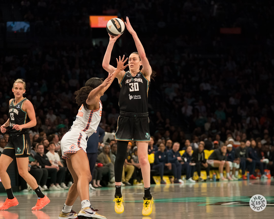 chrisphoto15's tweet image. The @nyliberty have the game well in hand over the @ConnecticutSun The Liberty lead 60-28 at the half.