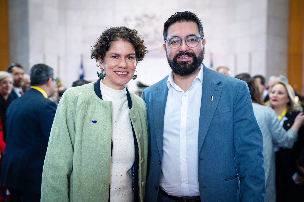 En la #CuentaPública2025 el Presidente reafirmó que proteger el desarrollo va de la mano con la protección al medioambiente:

✅ 37 nuevas áreas protegidas
✅ SBAP en marcha
✅ Planes de manejo marinos

Como Subsecretario, seguiré trabajando con convicción por un Chile mejor🇨🇱