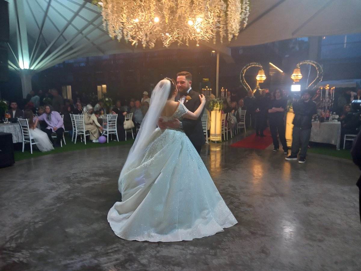 Gençlik Kolları Yönetim Kurulu Üyemiz yol ve dava arkadaşımız ondan öte çok sevdiğin değer verdiğim  değerli abim  Kerim Kuşcu ve Yasemin Koç ablamizin düğün merasimlerine; katılım sağladık 

Allah iki cihan saadeti nasip eylesin,