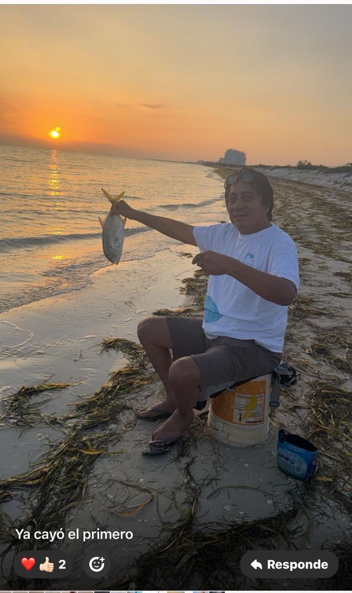Hoy amanecimos aquí y con el primero ! Feliz día a los marinos y marineras pescadores y pescadoras!!!