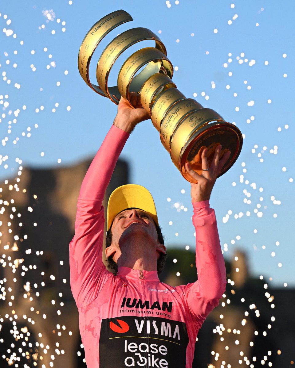 Congrats Simon Yates 🙌🏻 you deserve it👊🏻 <a href="/giroditalia/">Giro d'Italia</a> 💗
