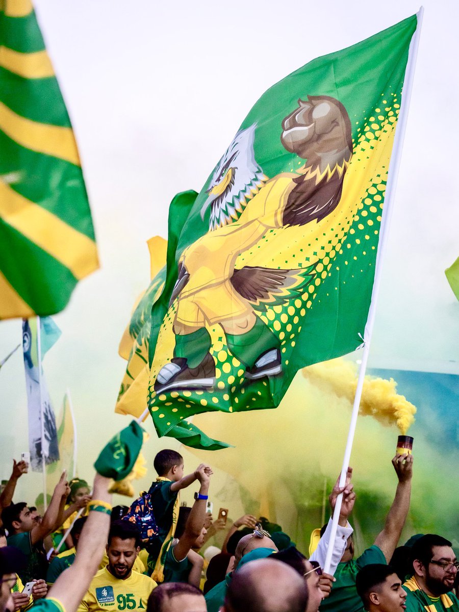 مع ختام الموسم الرياضي 

أتقدم بجزيل الشكر لإخواني في رابطة المشجعين بقيادة أخي ناصر شبر ولمجلس الجمهور بقيادة أخي هاني السيهاتي على جهودهم الكبيرة في إبراز جمال المدرج الخلجاوي وأهازيجه المميزة.

ثقتي كبيرة أن القادم منكم أجمل خصوصاً في #دوري_روشن والذي يحظى بمتابعة عالمية 💛💚