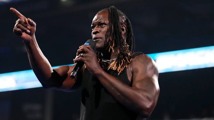 R-Truth’s WWE release really showed how hypocritical and two-faced fans in the IWC are.

The same people who trashed him for being Cena’s opponent at SNME are now shedding crocodile tears.

Y’all only appreciate things when they’re gone not while they’re happening.

Fickle lol.